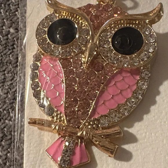 De Blossom Collection Pink and Gold Owl Keychain - Picture 2 of 5